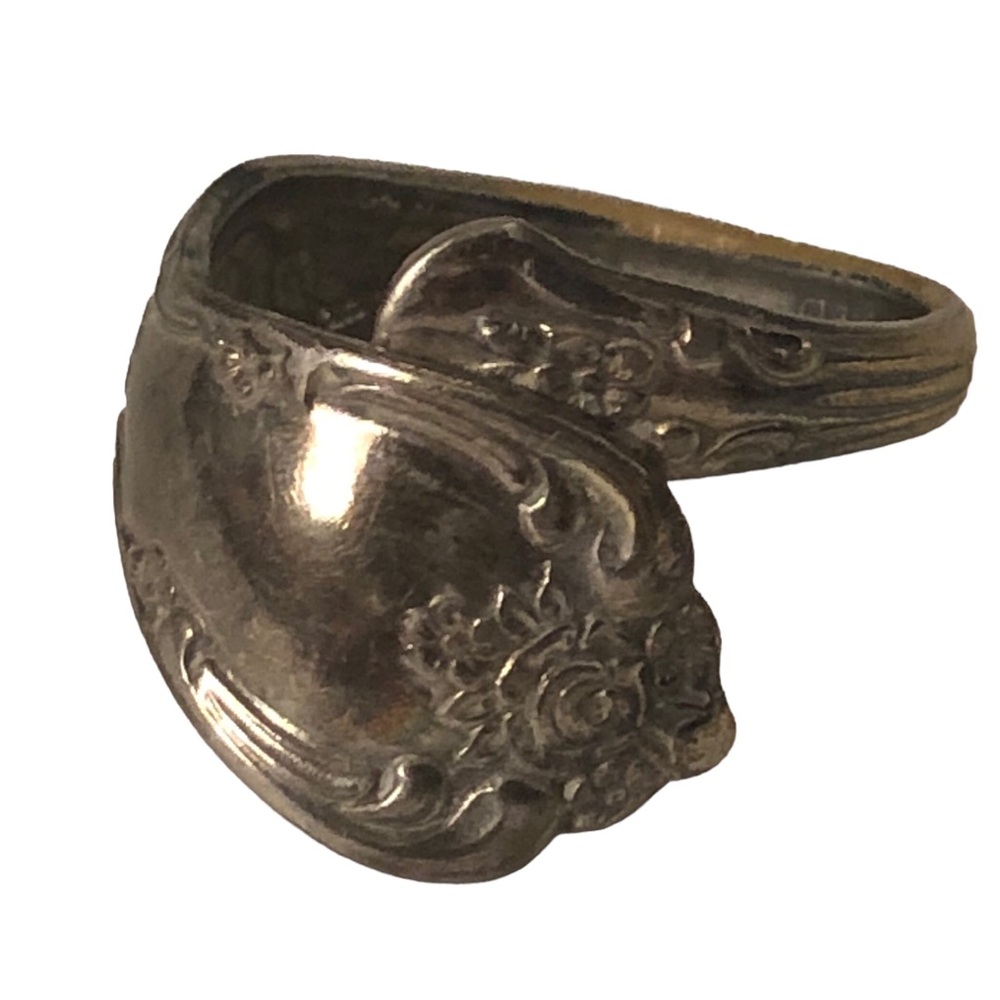 W.M. Rogers Silverware Ring size 7 - Picture 3 of 10